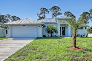 926 Sareta Street SE, Palm Bay, FL 32909