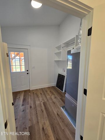 129 Anderson Rd, Sweetwater, TN 37874