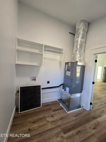 129 Anderson Rd, Sweetwater, TN 37874