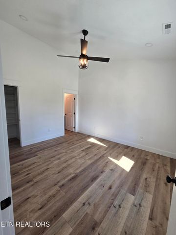 129 Anderson Rd, Sweetwater, TN 37874