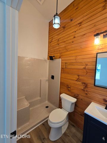 129 Anderson Rd, Sweetwater, TN 37874