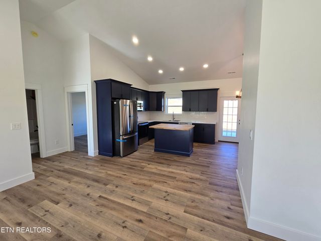 129 Anderson Rd, Sweetwater, TN 37874