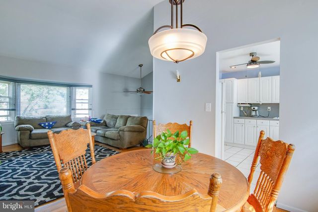 31 HEIDI DR, Fords, NJ 08863