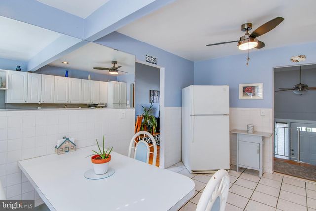 31 HEIDI DR, Fords, NJ 08863