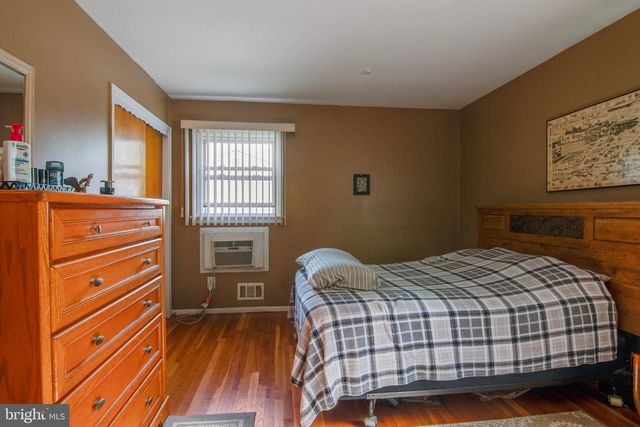 31 HEIDI DR, Fords, NJ 08863