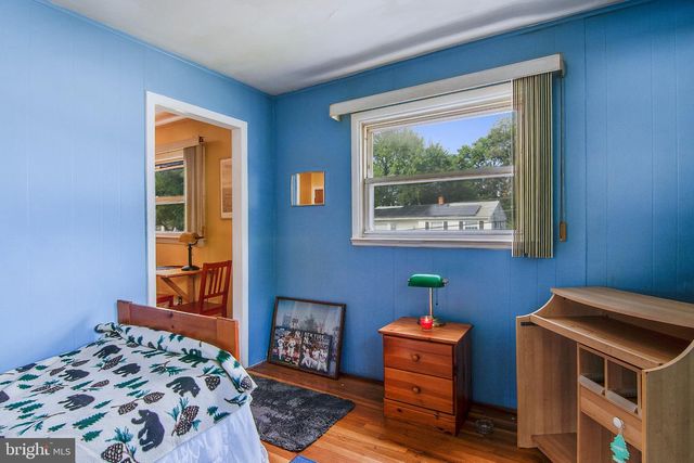 31 HEIDI DR, Fords, NJ 08863