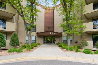 6710 Vernon Avenue S 203, Edina, MN 55436