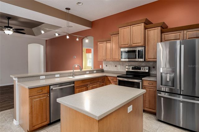 5375 90TH AVENUE CIRCLE E, Parrish, FL 34219