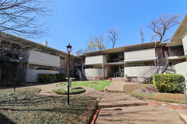 7832 Royal Lane 101, Dallas, TX 75230