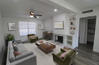 7832 Royal Lane 101, Dallas, TX 75230