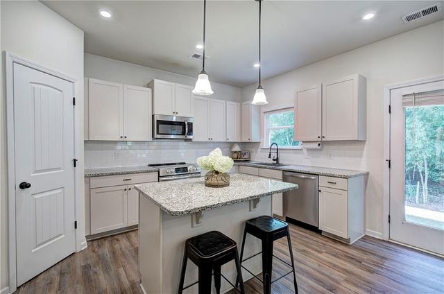 33 Thacker Trail, Adairsville, GA 30103