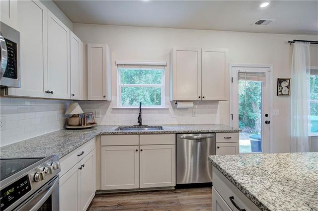 33 Thacker Trail, Adairsville, GA 30103