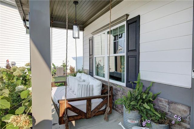 33 Thacker Trail, Adairsville, GA 30103