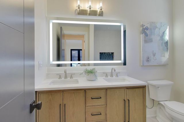 2238 Prairie Street, Glenview, IL 60025