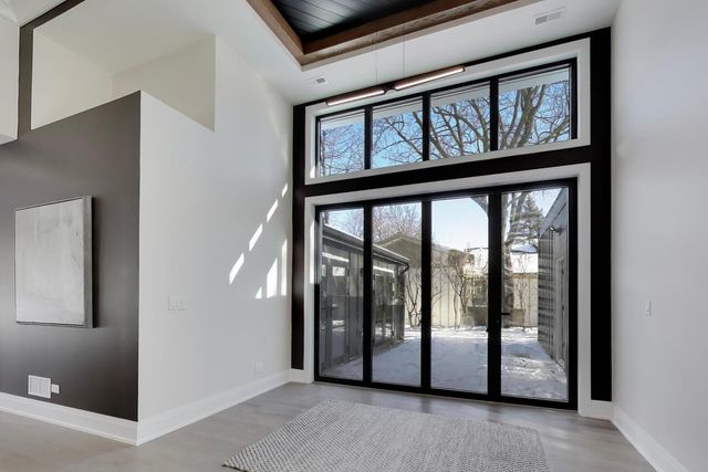 2238 Prairie Street, Glenview, IL 60025