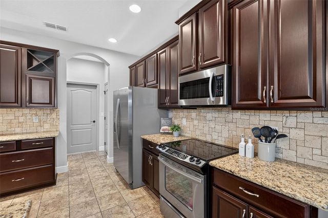 143 GRANDE VILLA DRIVE, Lutz, FL 33548