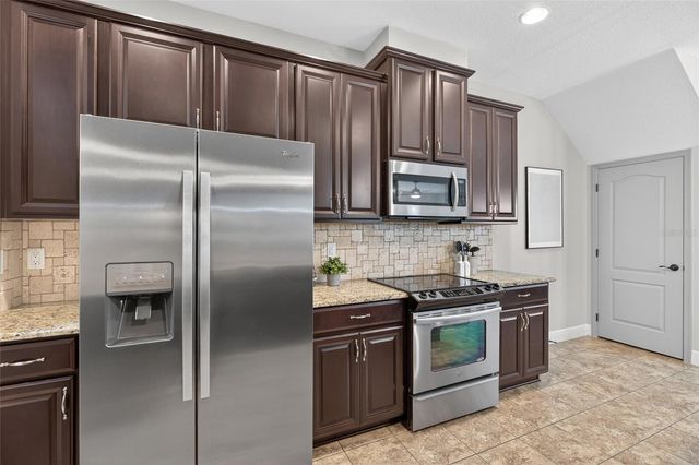 143 GRANDE VILLA DRIVE, Lutz, FL 33548