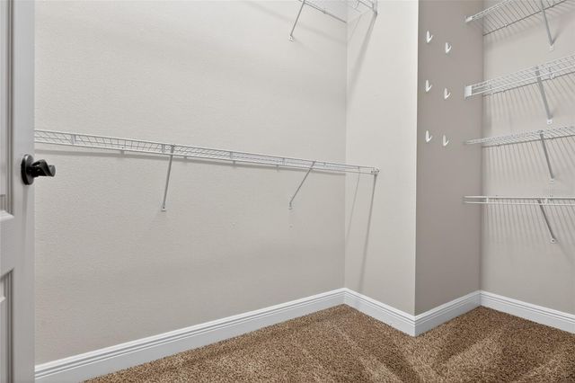 143 GRANDE VILLA DRIVE, Lutz, FL 33548