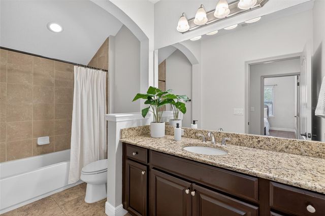 143 GRANDE VILLA DRIVE, Lutz, FL 33548