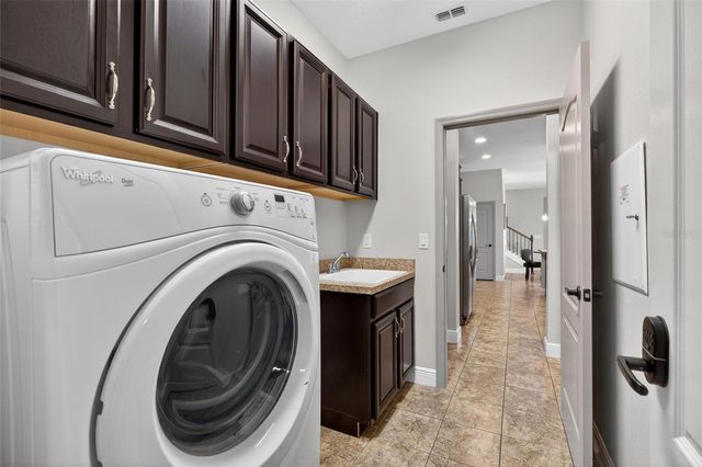 143 GRANDE VILLA DRIVE, Lutz, FL 33548