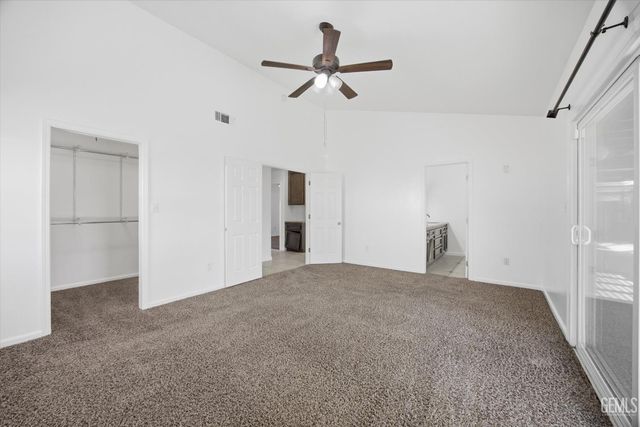 11513 Jenlee Avenue, Bakersfield, CA 93312