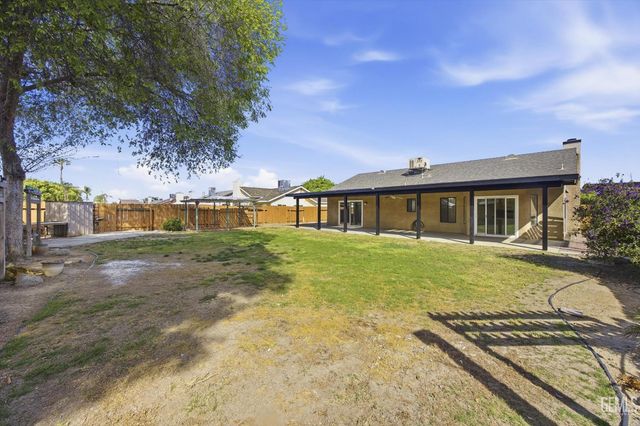 11513 Jenlee Avenue, Bakersfield, CA 93312