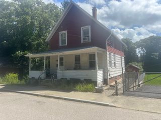 17 Daniel Street, Norwich, CT 06360