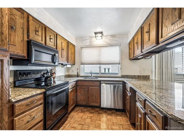 1050 S Monaco Pkwy 99, Denver, CO 80224