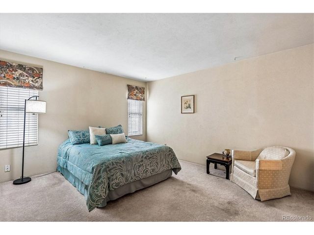 1050 S Monaco Pkwy 99, Denver, CO 80224