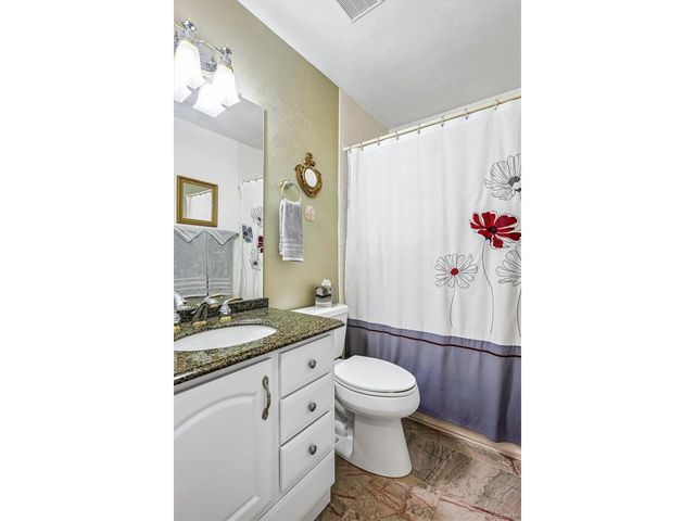 1050 S Monaco Pkwy 99, Denver, CO 80224