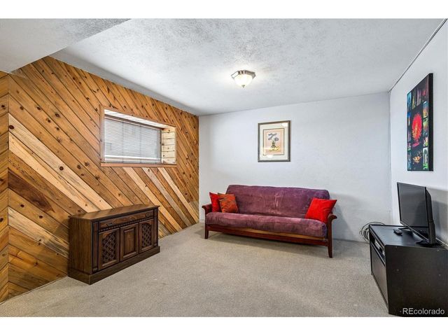 1050 S Monaco Pkwy 99, Denver, CO 80224