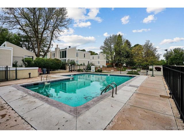 1050 S Monaco Pkwy 99, Denver, CO 80224