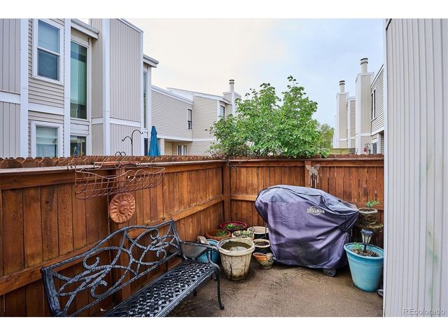1050 S Monaco Pkwy 99, Denver, CO 80224