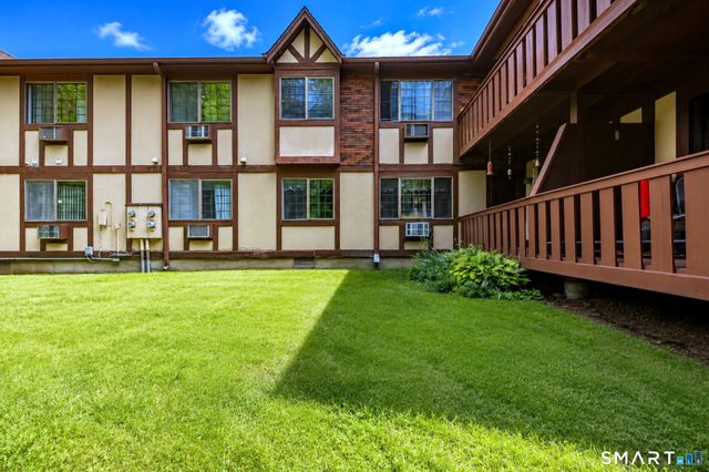 359 Foxwood Lane 359, Milford, CT 06461
