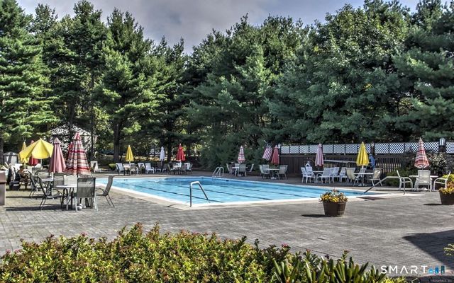 359 Foxwood Lane 359, Milford, CT 06461