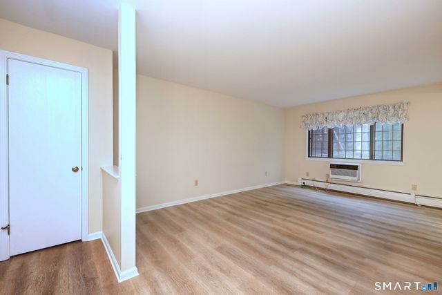 359 Foxwood Lane 359, Milford, CT 06461