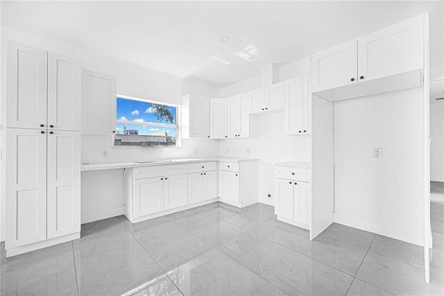7990 NW 8th Avenue, Miami, FL 33150