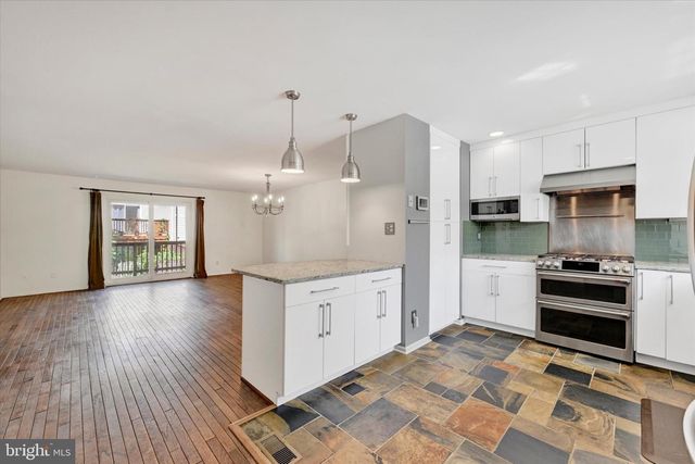38 SILVERTON CT, Cockeysville, MD 21030