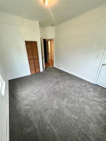 512 E 4th Street, Maryville, MO 64468