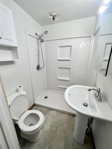 512 E 4th Street, Maryville, MO 64468