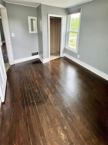 512 E 4th Street, Maryville, MO 64468