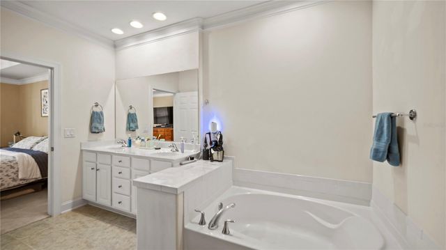 2711 MONTICELLO, Burlington, NC 27215