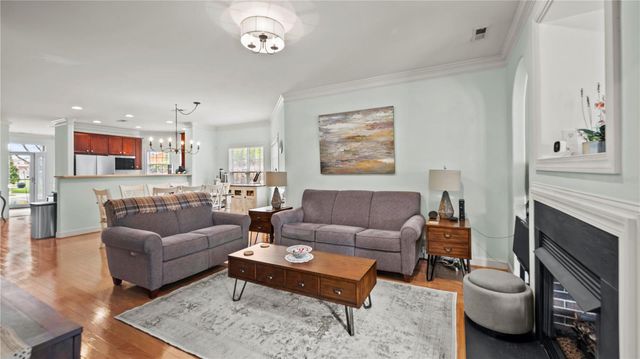 2711 MONTICELLO, Burlington, NC 27215