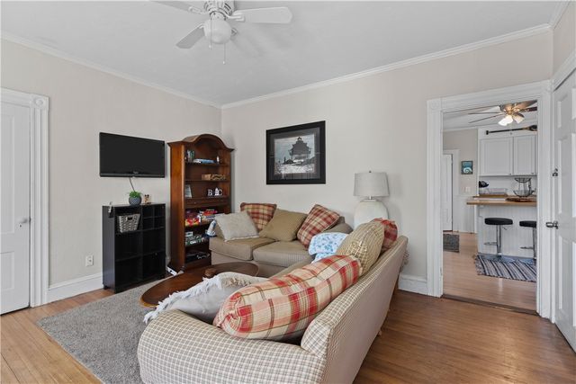 16 Dean Avenue 2, Newport, RI 02840