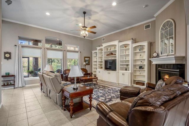 26 Brookgreen Circle S, Montgomery, TX 77356