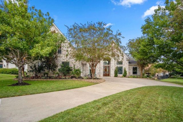 26 Brookgreen Circle S, Montgomery, TX 77356