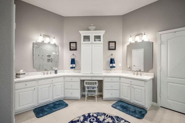 26 Brookgreen Circle S, Montgomery, TX 77356