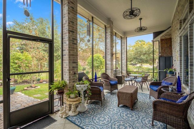 26 Brookgreen Circle S, Montgomery, TX 77356