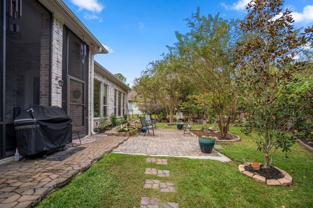 26 Brookgreen Circle S, Montgomery, TX 77356