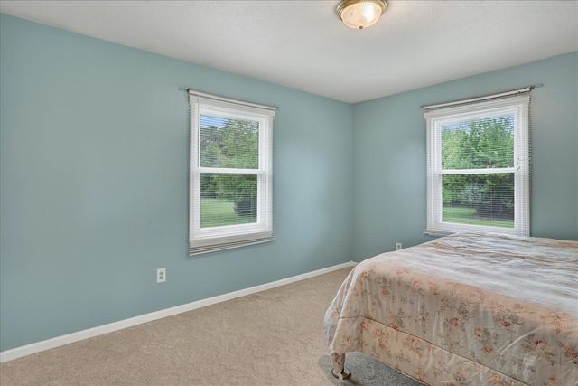 5569 S Corey Road, Perry, MI 48872